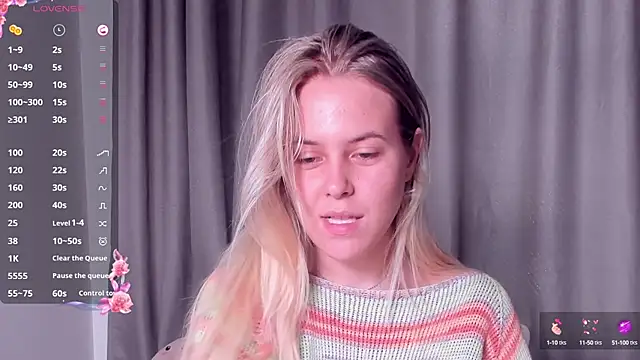 Snapshot of AngelAnty chatting on 8, 9, 2025 AngelAnty online show from 8, 9, 2025