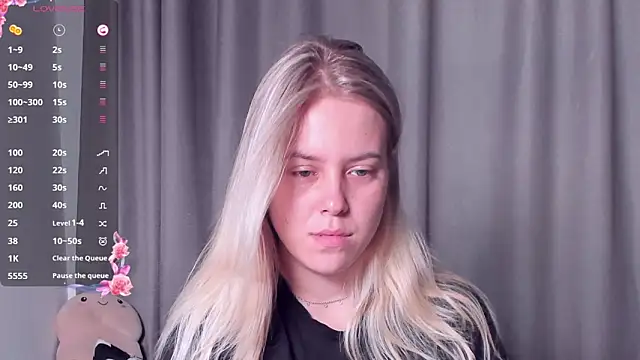 Snapshot of AngelAnty chatting on 11, 9, 2025 AngelAnty online show from 11, 9, 2025