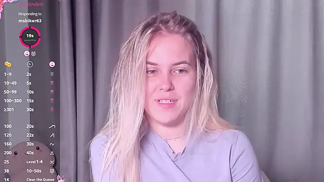 Snapshot of AngelAnty chatting on 19, 10, 2025 AngelAnty online show from 19, 10, 2025