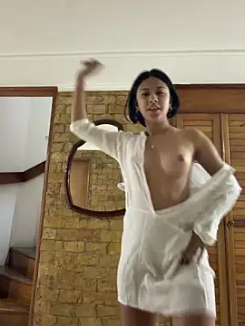 Snapshot of lynn9000 chatting on 15, 12, 2025 lynn9000 online show from 15, 12, 2025