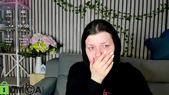 Michele Greenn online show from 22, 11, 2025