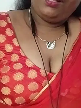 Snapshot of Divya-Lovely chatting on 5, 10, 2025 Divya-Lovely online show from 5, 10, 2025