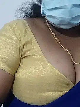 Snapshot of Divya-Lovely chatting on 3, 11, 2025 Divya-Lovely online show from 3, 11, 2025