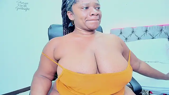 Snapshot of randyboom chatting on 13, 12, 2024 randyboom online show from 13, 12, 2024