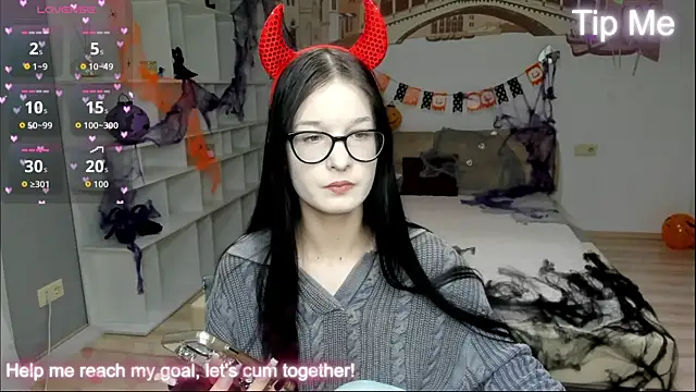 Snapshot of AlicaMoons chatting on 24, 10, 2025 AlicaMoons online show from 24, 10, 2025