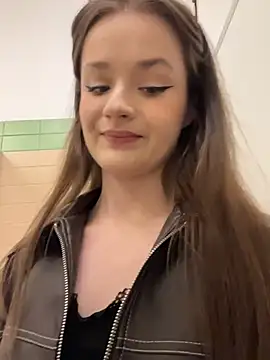 KittyQueeny online show from 17, 3, 2026