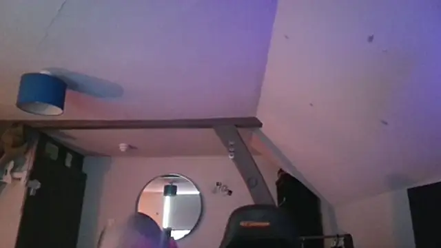 Snapshot of theBeardyViking chatting on 27, 10, 2025 theBeardyViking online show from 27, 10, 2025