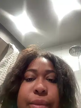 Snapshot of reinagotthroat chatting on 18, 2, 2026 reinagotthroat online show from 18, 2, 2026