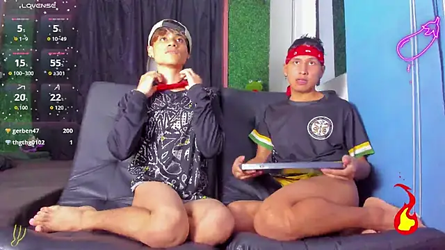 Snapshot of spicy_adonhis chatting on 11, 11, 2025 spicy adonhis online show from 11, 11, 2025