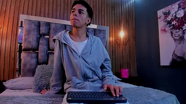 owen  johnson online show from 14, 11, 2025