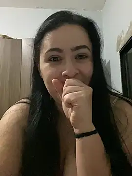 IvettSt  online show from 4, 4, 2026