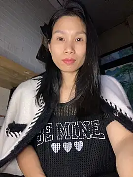 MinHiNi online show from 5, 12, 2025