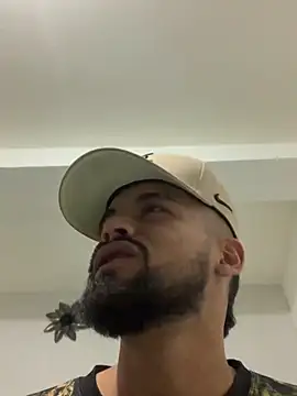 Eevil boys 77 online show from 17, 9, 2025