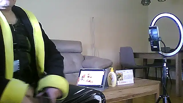 Snapshot of geli45 chatting on 22, 3, 2026 geli45 online show from 22, 3, 2026