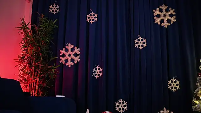  ChloeLee  online show from 13, 12, 2025