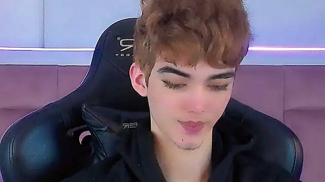 Snapshot of Baby_FenixTS chatting on 7, 3, 2026 Baby FenixTS online show from 7, 3, 2026