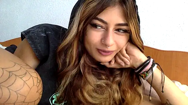 Snapshot of piccolaflo chatting on 20, 9, 2025 piccolaflo online show from 20, 9, 2025