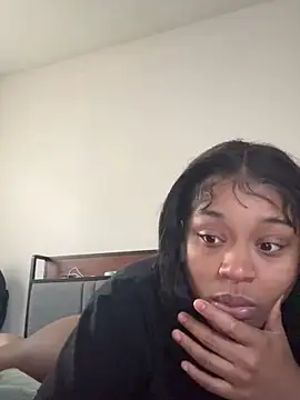 Snapshot of PrettyBabriexox chatting on 27, 10, 2025 PrettyBabriexox online show from 27, 10, 2025