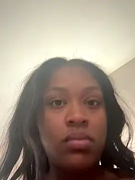 Snapshot of PrettyBabriexox chatting on 9, 11, 2025 PrettyBabriexox online show from 9, 11, 2025