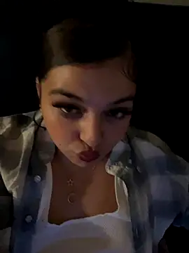 Snapshot of turkishfatbooty chatting on 4, 10, 2025 turkishfatbooty online show from 4, 10, 2025