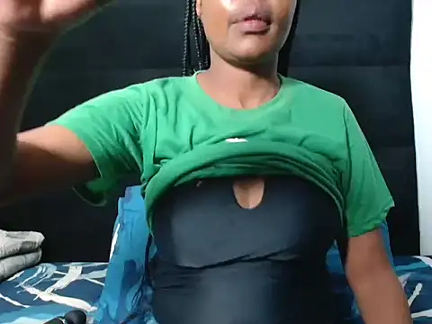 Snapshot of CreamySexyPussy chatting on 1, 10, 2025 CreamySexyPussy online show from 1, 10, 2025