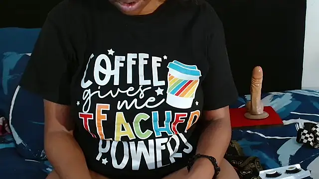 Snapshot of CreamySexyPussy chatting on 17, 11, 2025 CreamySexyPussy online show from 17, 11, 2025