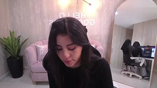 Zoe Blaze A online show from 19, 9, 2025