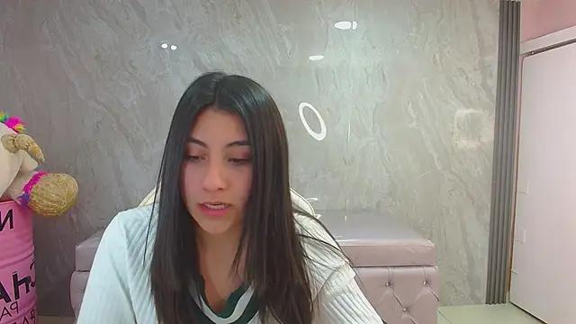 Zoe Blaze A online show from 9, 10, 2025