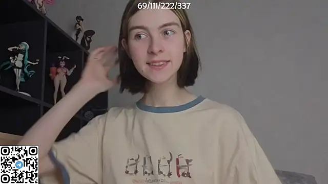 Snapshot of bertamimi chatting on 11, 11, 2025 bertamimi online show from 11, 11, 2025