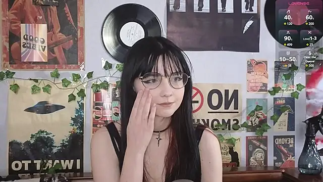 BereniceBattersby online show from 4, 11, 2025