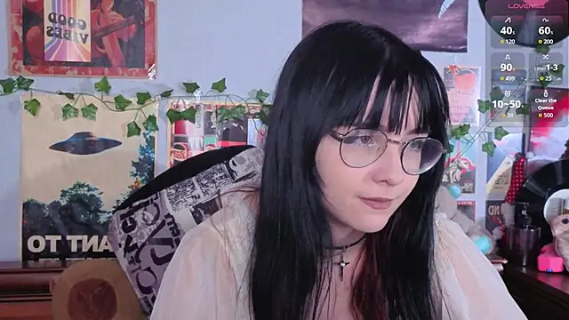 BereniceBattersby online show from 18, 11, 2025