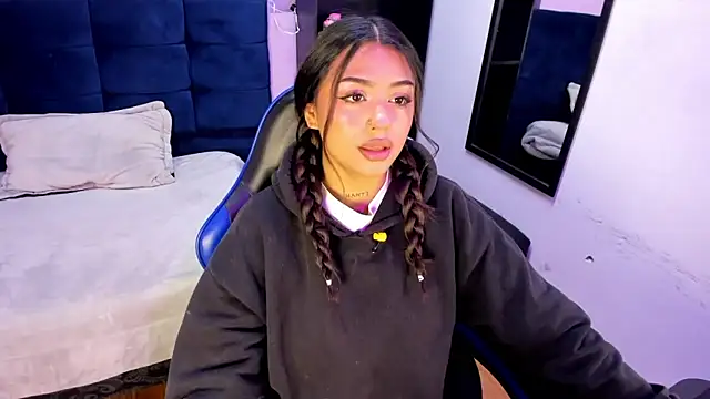 Maddiee Jackson online show from 25, 9, 2025