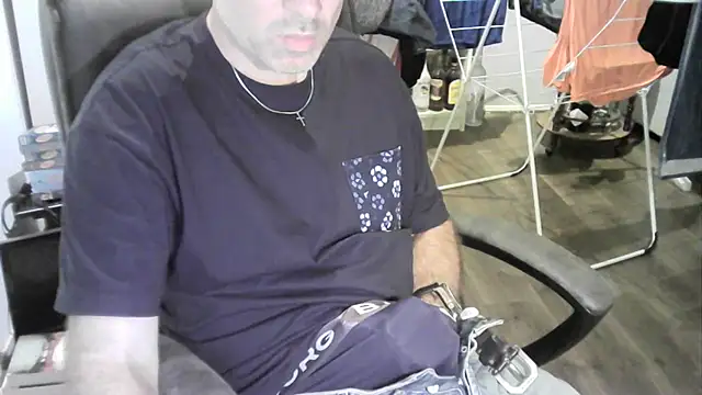 Snapshot of Chrisprngr chatting on 12, 9, 2025 Chrisprngr online show from 12, 9, 2025