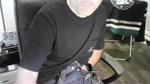 Snapshot of Chrisprngr chatting on 12, 10, 2025 Chrisprngr online show from 12, 10, 2025