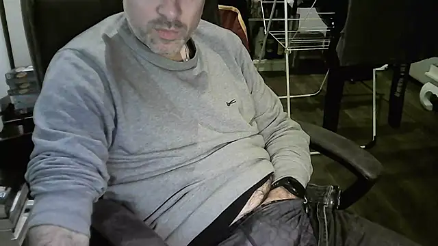 Snapshot of Chrisprngr chatting on 19, 11, 2025 Chrisprngr online show from 19, 11, 2025