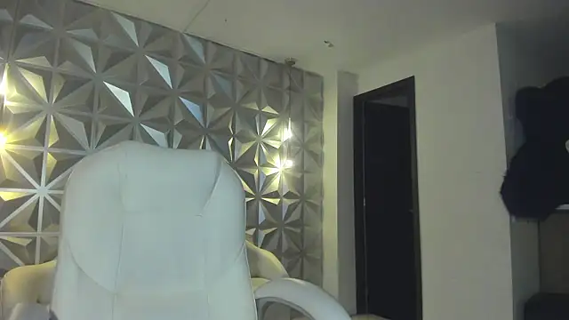 Snapshot of hellen_tease chatting on 10, 3, 2026 hellen tease online show from 10, 3, 2026