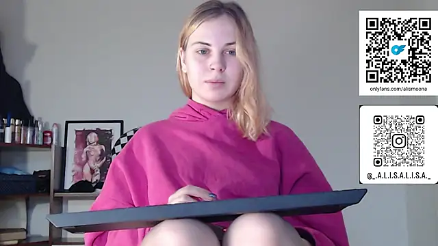 Snapshot of Alismoona chatting on 16, 12, 2025 Alismoona online show from 16, 12, 2025