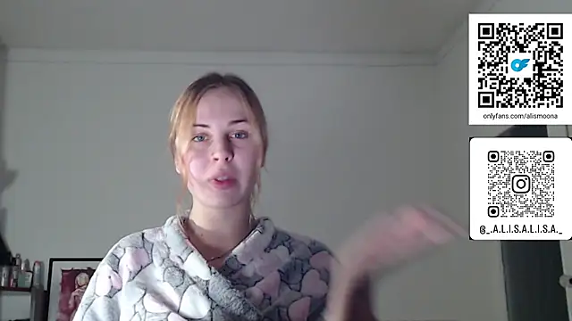 Snapshot of Alismoona chatting on 18, 12, 2025 Alismoona online show from 18, 12, 2025