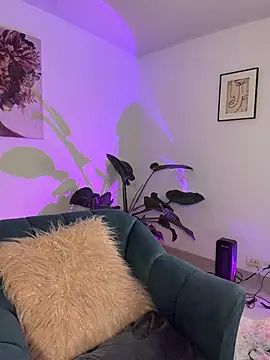 its milu  online show from 16, 11, 2025