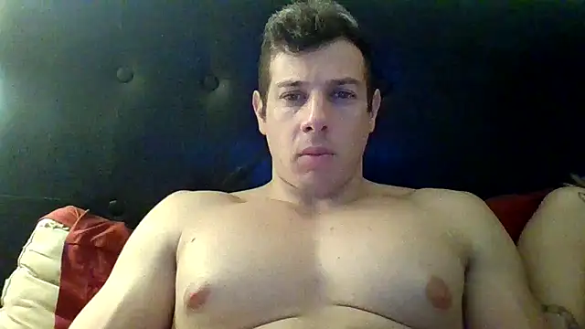 luca23millo90 online show from 2, 10, 2025