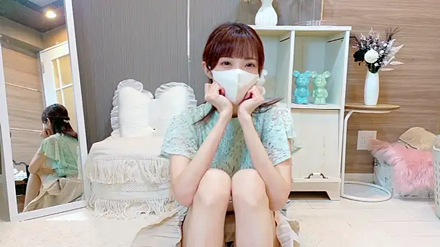 Mio-xoxo online show from 11, 9, 2025