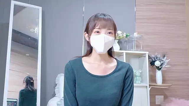 Mio-xoxo online show from 2, 10, 2025