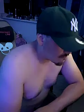 Snapshot of kvrkvr19 chatting on 13, 10, 2025 kvrkvr19 online show from 13, 10, 2025