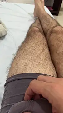 XUCRUTES42 online show from 5, 12, 2025