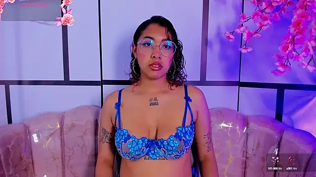 Snapshot of Olivejoness chatting on 17, 9, 2025 Olivejoness online show from 17, 9, 2025