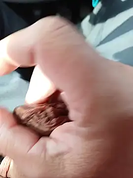 Snapshot of Micki2 chatting on 15, 10, 2025 Micki2 online show from 15, 10, 2025