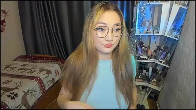 lyra x online show from 6, 1, 2026