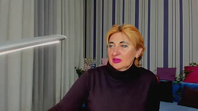 Snapshot of MilanaAlvis chatting on 28, 10, 2025 MilanaAlvis online show from 28, 10, 2025