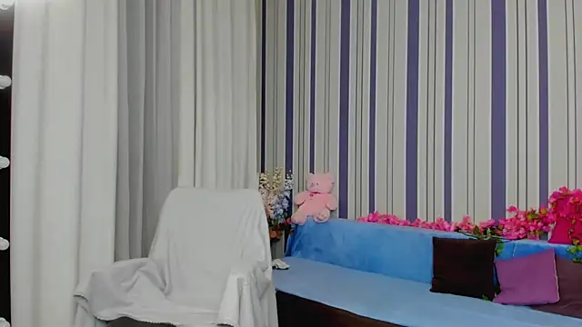 Snapshot of MilanaAlvis chatting on 31, 10, 2025 MilanaAlvis online show from 31, 10, 2025