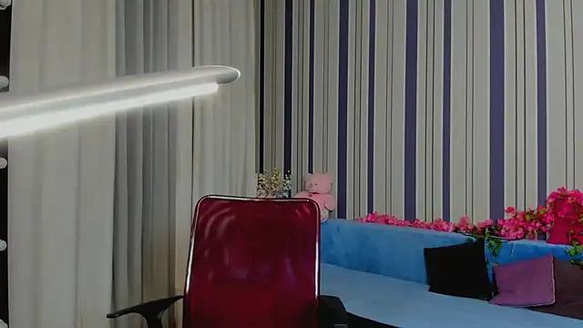 Snapshot of MilanaAlvis chatting on 1, 11, 2025 MilanaAlvis online show from 1, 11, 2025